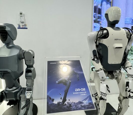 Zhejiang buduje technologiczny ekosystem przyszłości AI w Chinach jako przykład rozwoju robotyki, mocy obliczeniowych i innowacji technologicznych w prowincji Zhejiang