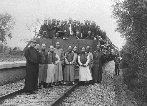 Kolej w Chinach na archiwalnym zdjęciu związanym z linią Jingzhang Railway