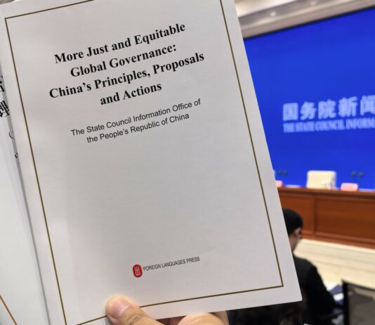 Chiny publikują białą księgę o globalnym zarządzaniu i roli ONZ Globalne zarządzanie w białej księdze Chin o ONZ i Globalnym Południu