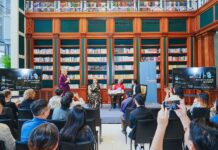 Polska literatura w Chinach. Od Sienkiewicza do Tokarczuk Polska literatura w Chinach podczas spotkania o poezji polskiej w Szanghaju