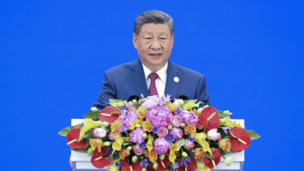Xi-Jinping-na-forum-AI-w-Szanghaju Globalne zarządzanie AI – Xi Jinping podczas konferencji w Szanghaju