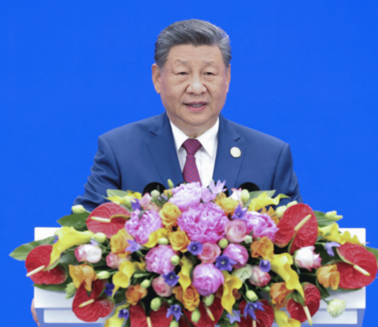 Xi Jinping proponuje światowe zasady dla sztucznej inteligencji Globalne zarządzanie AI – Xi Jinping podczas konferencji w Szanghaju