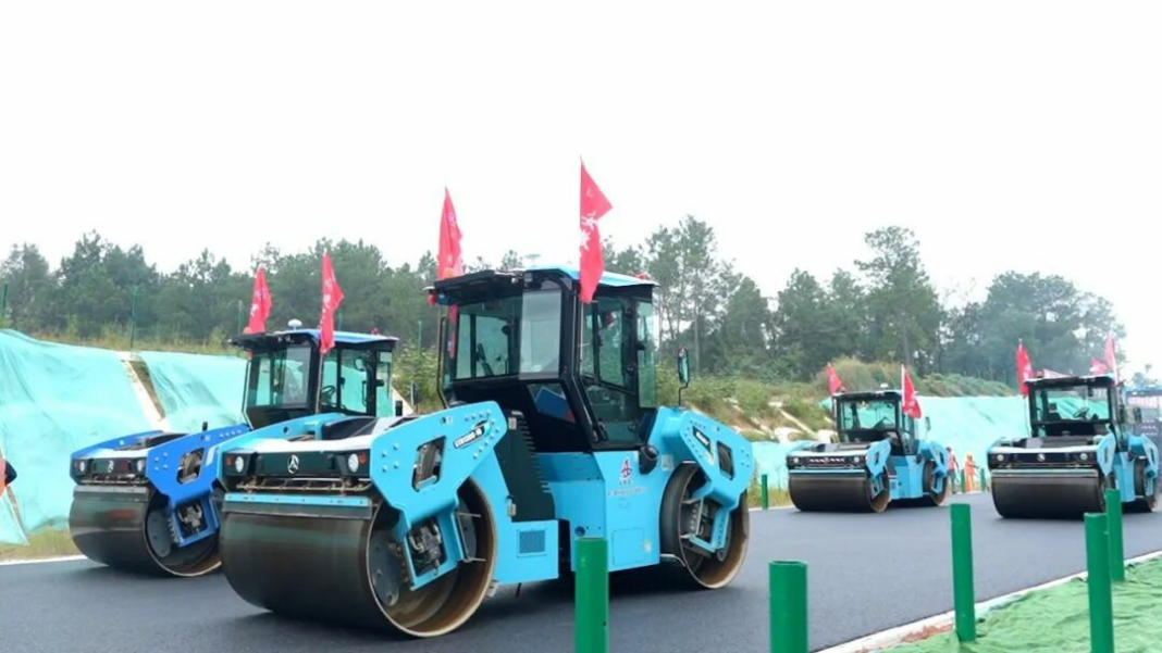 autonomiczne-walce-drogowe-sany-anhui Autonomiczne walce drogowe SANY podczas budowy autostrady w prowincji Anhui