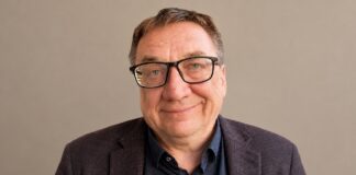Pokaż twarz robocie! Piotr Gadzinowski
