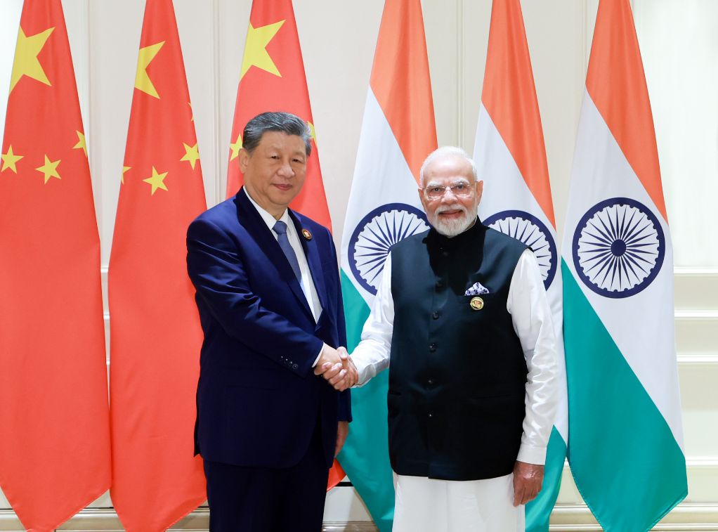 Spotkanie Xi Jinpinga i Narendry Modiego podczas szczytu BRICS w New Delhi