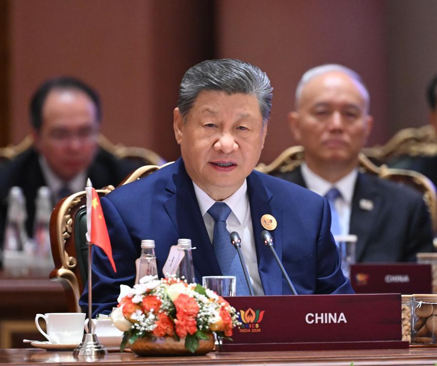 Xi Jinping podczas szczytu BRICS w New Delhi w 2026 roku