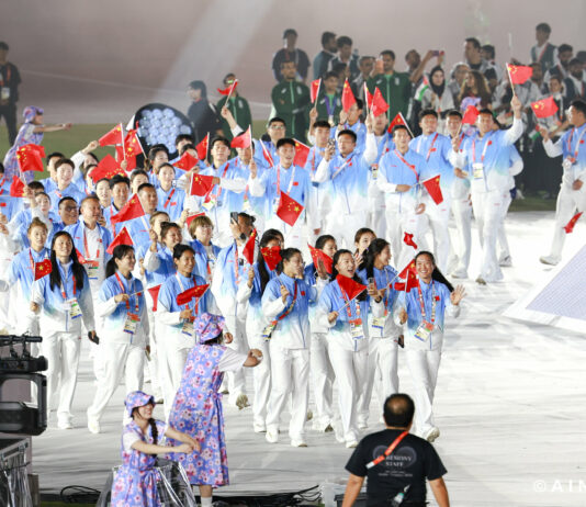 Chiny kończą igrzyska w Aichi-Nagoi ze 169 złotymi medalami Reprezentacja Chin podczas ceremonii zamknięcia Igrzysk Azjatyckich Aichi–Nagoya 2026